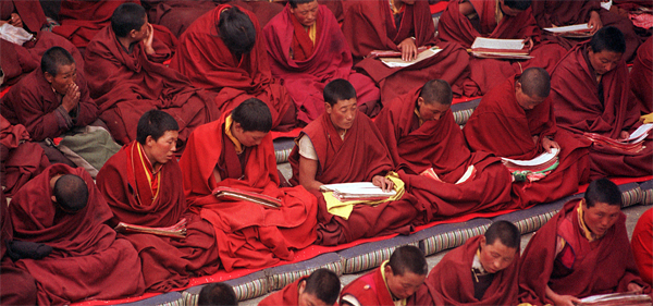 UUPG background - monks praying