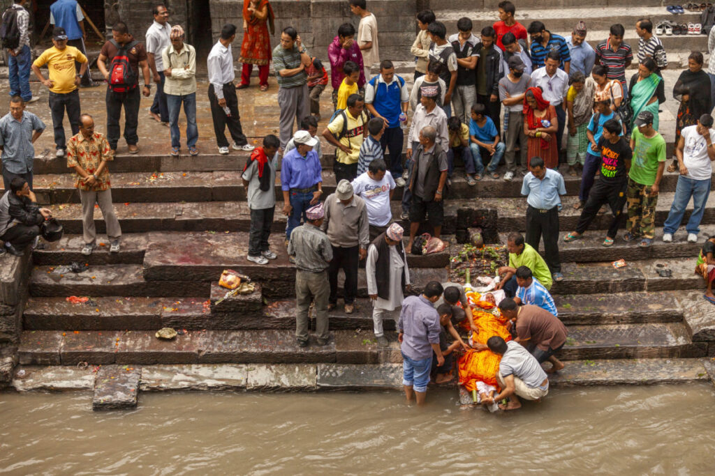 PGs picture - Hindus at the river
