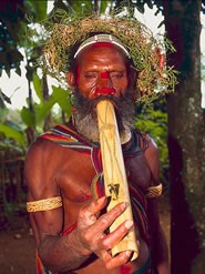Huli in Papua New Guinea photo